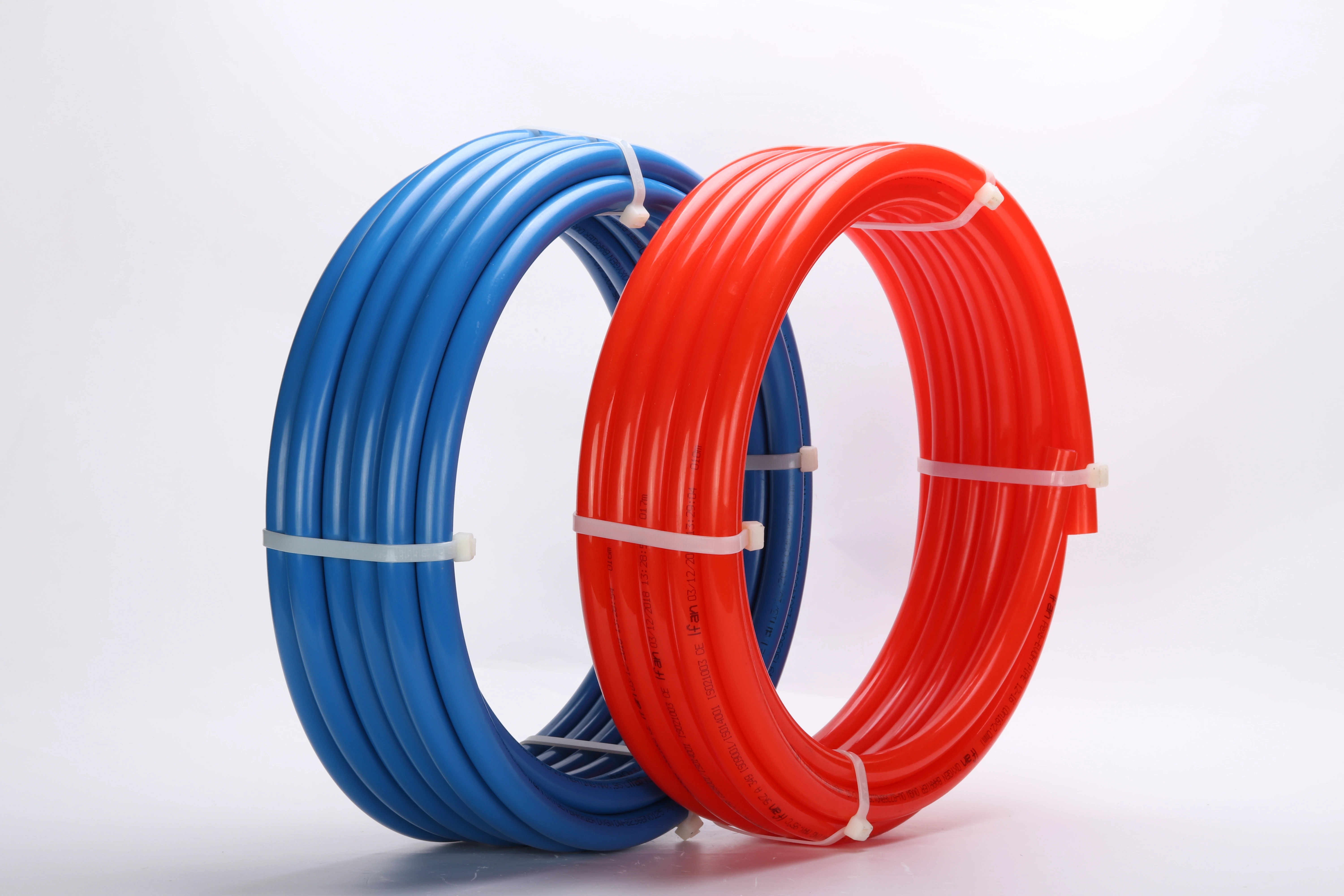 Comparison of PEX-A, PEX-B, PEX-C pipe types and their key characteristics